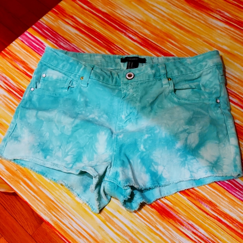 TIE DYE SHORTS - EUC